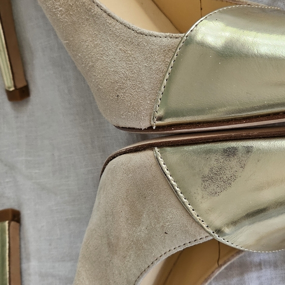 Kate Spade Gold and Tan Suede Heels Sleek Design Size 6.5 - Picture 4 of 7